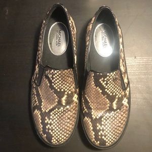 Snake skin Michael Kors flats
